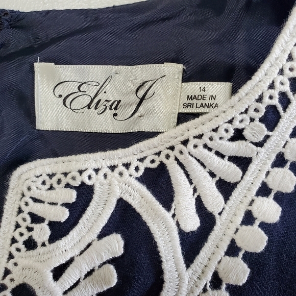 Eliza J Linen Blend Sheath Dress Size 14 Embroidered Neckline Pompom Trim Hem - Picture 12 of 12